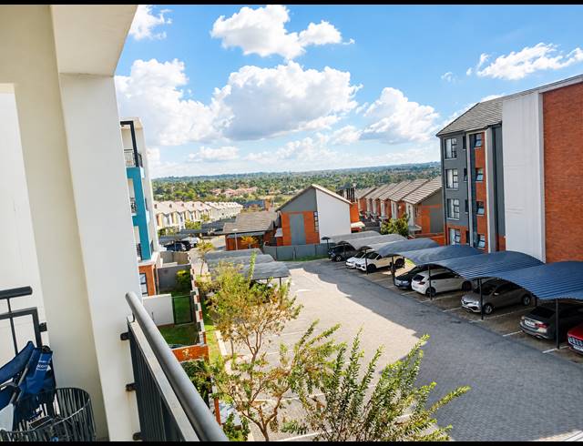 2 BEDROOM APARTMENT FOR SALE IN AMBERFIELD